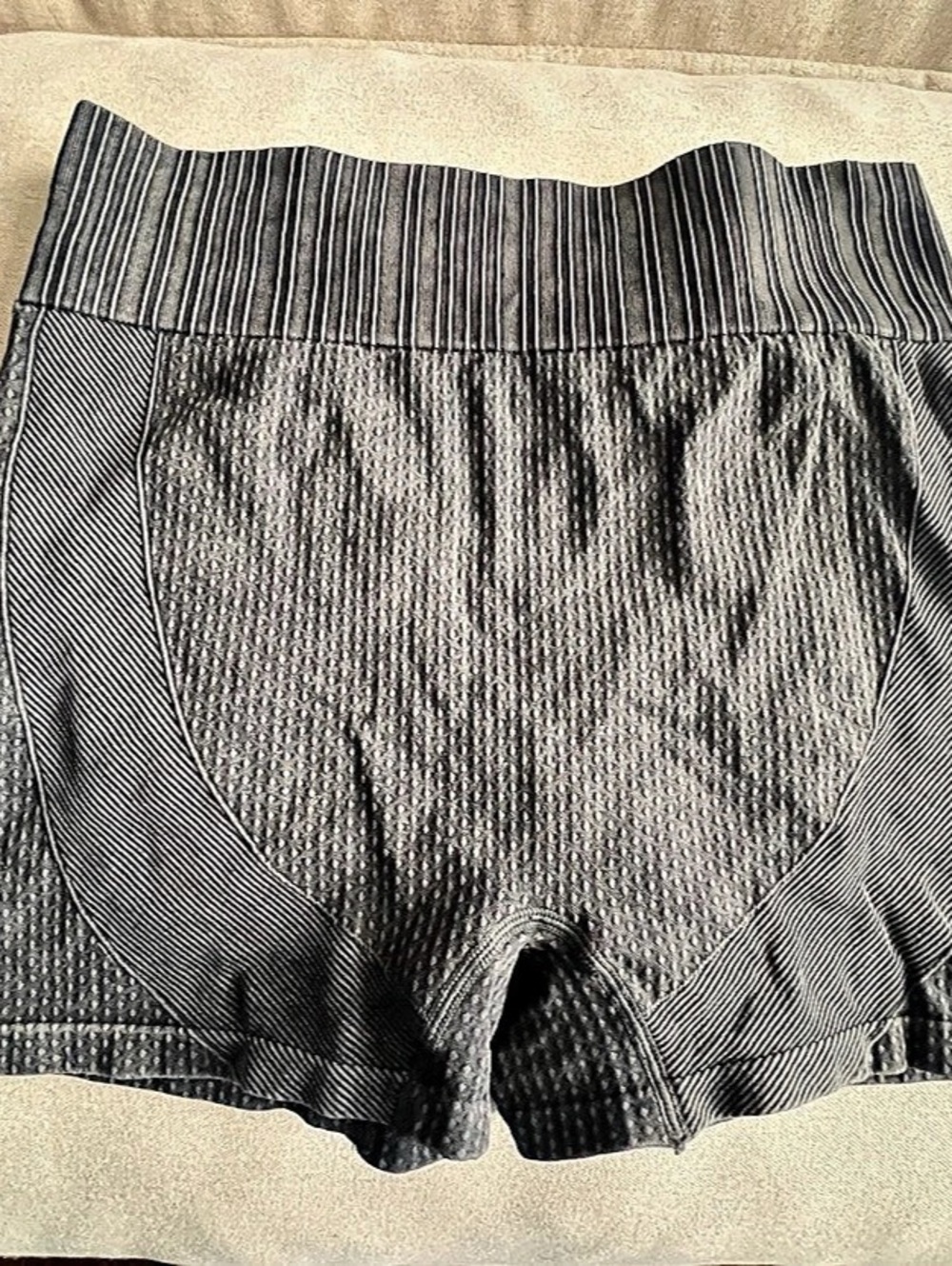 Women’s Gray Scrunch Butt Workout Shorts Ruched Back Athletic Activewear